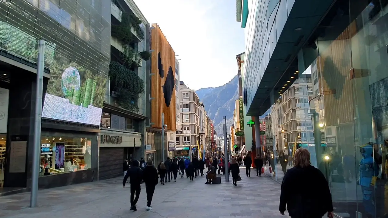 Avenida Meritxell y Carlemany Andorra