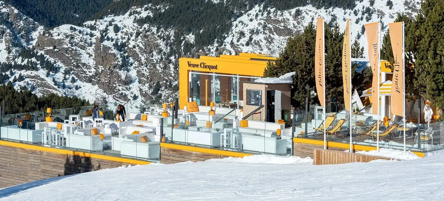 Veuve Clicquot in the Snow - El Tarter