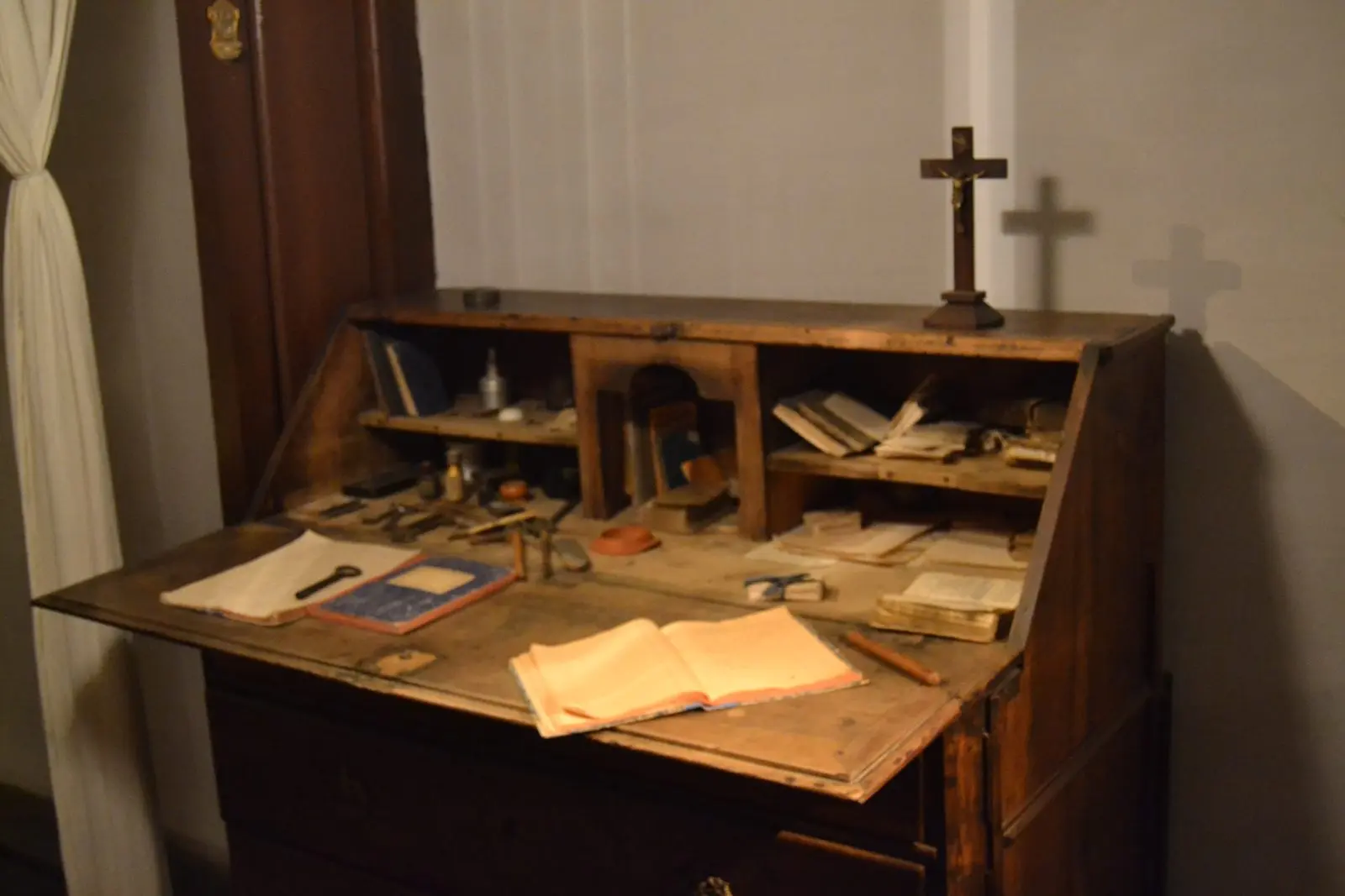 Old desk inside Casa Rull