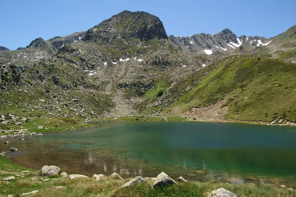 Estany de les Abelletes en el Pas de la Casa, Andorra