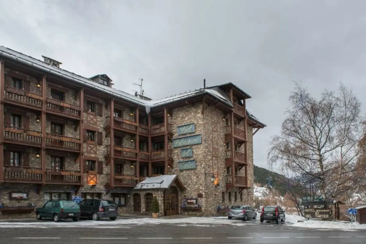 Hotel del Tarter con parking gratuito en Grandvalira