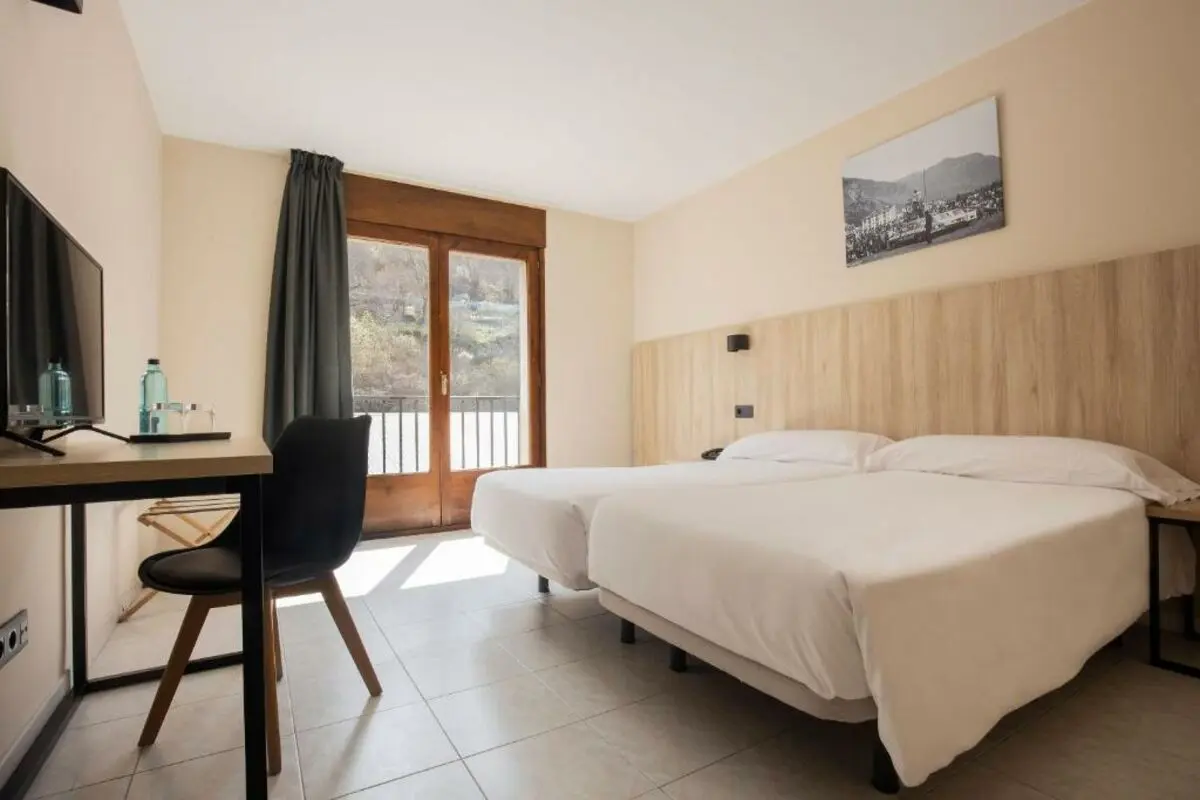 Hotel Encamp près du Funicamp