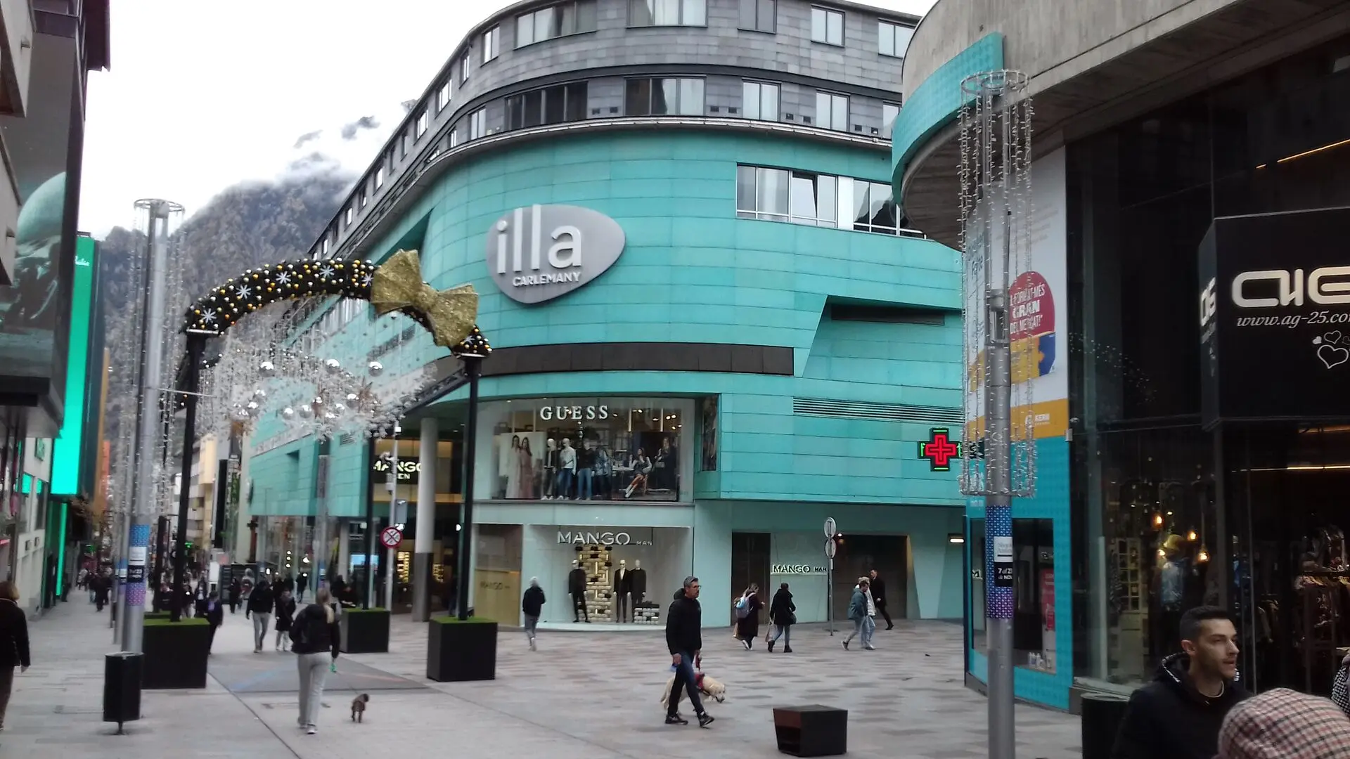 Centre Comercial Illa Carlemany en Andorra