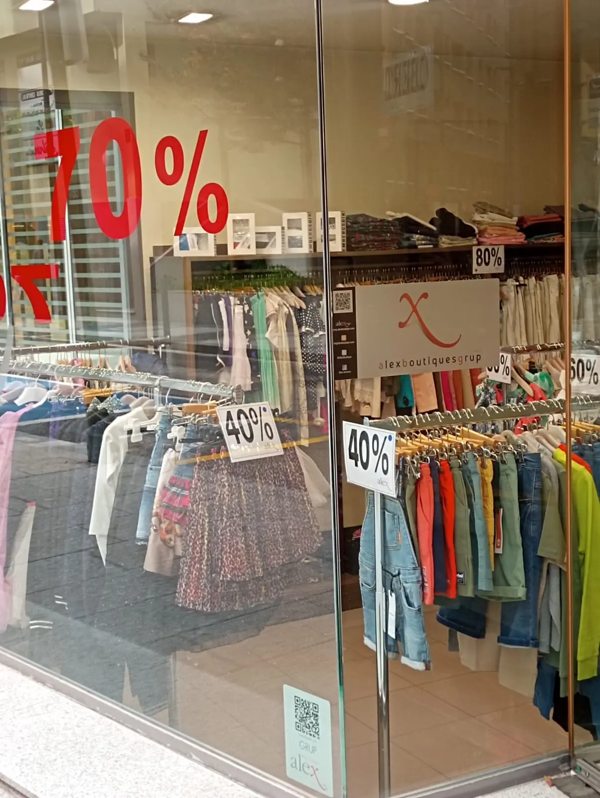 Interior del outlet Alex Boutique en Andorra la Vella