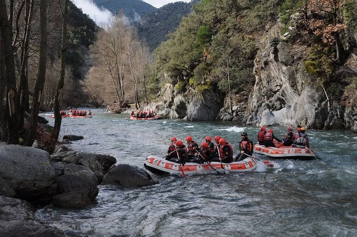 Rafting en el río Noguera Pallaresa, Llavorsí