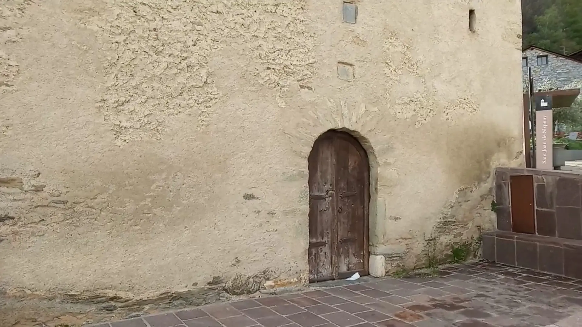 Another angle of the church of Sant Joan de Sispony