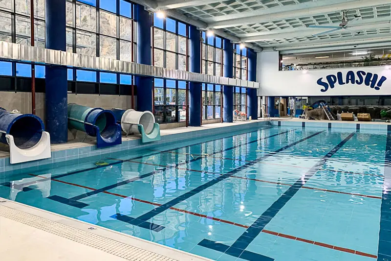 Toboganes de agua Splash en el Palau de Gel de Canillo